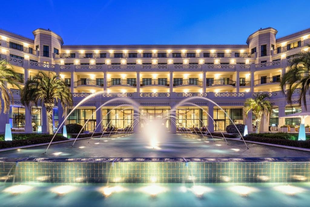 hotel-img