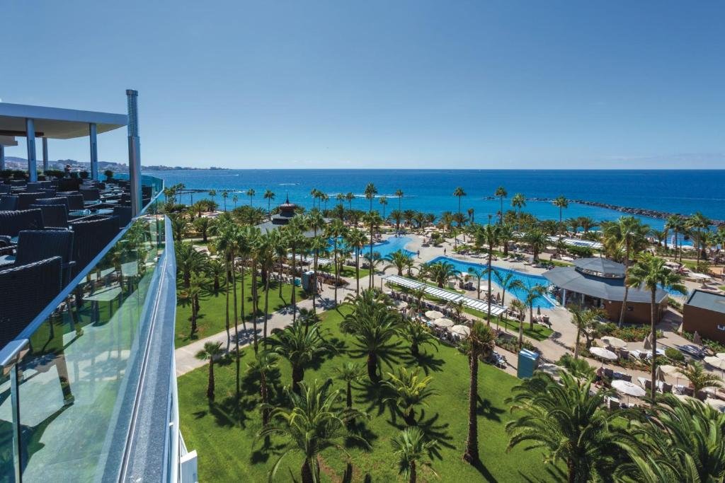 hotel-img