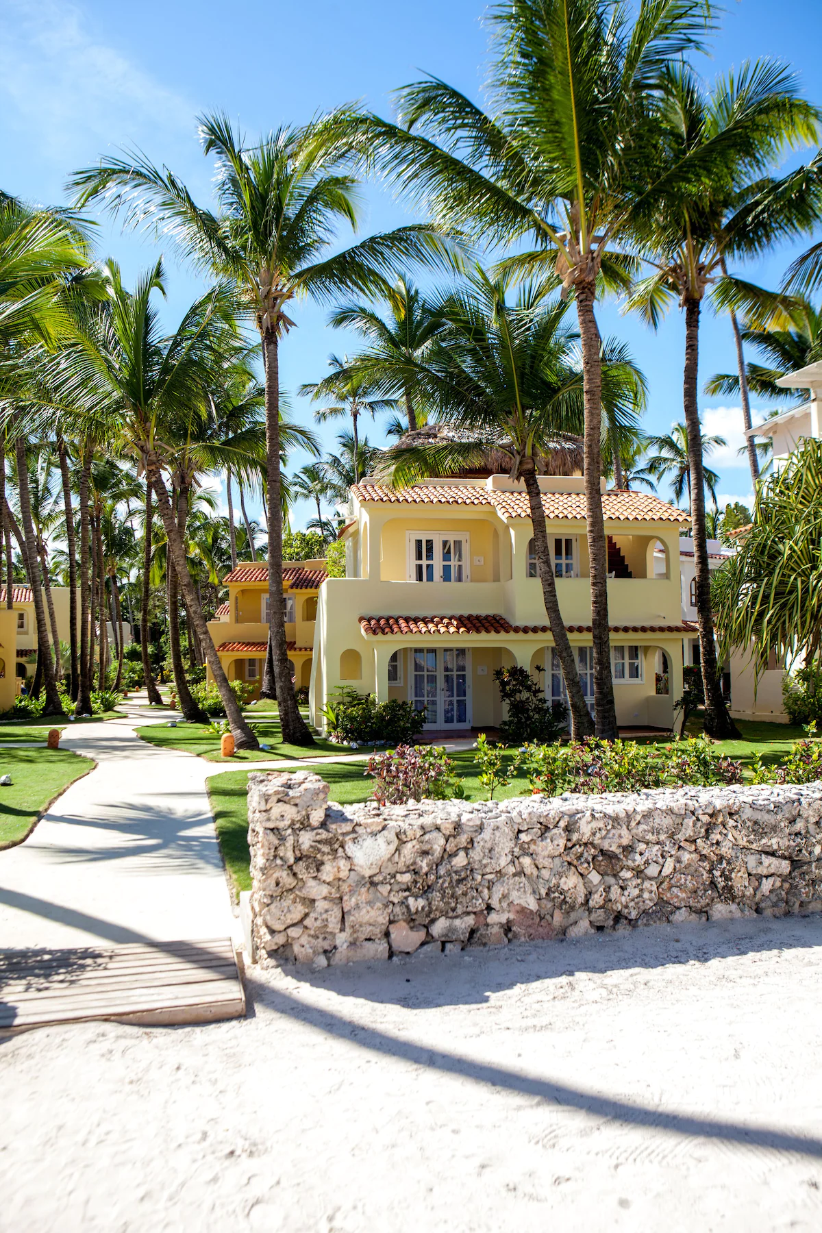 hotel-img