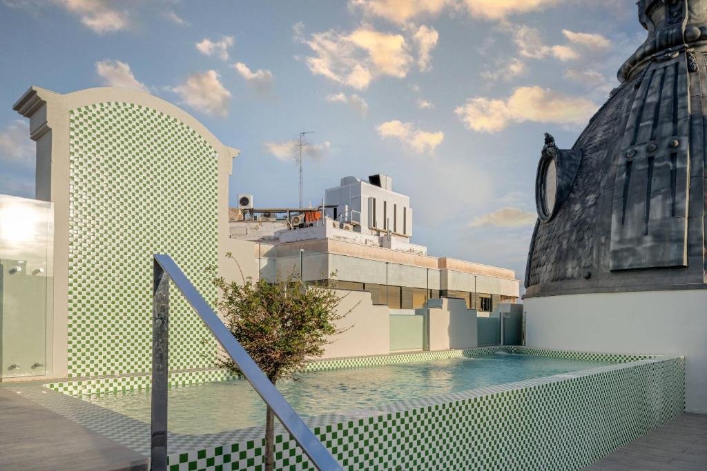 hotel-img