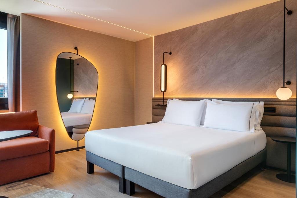hotel-img