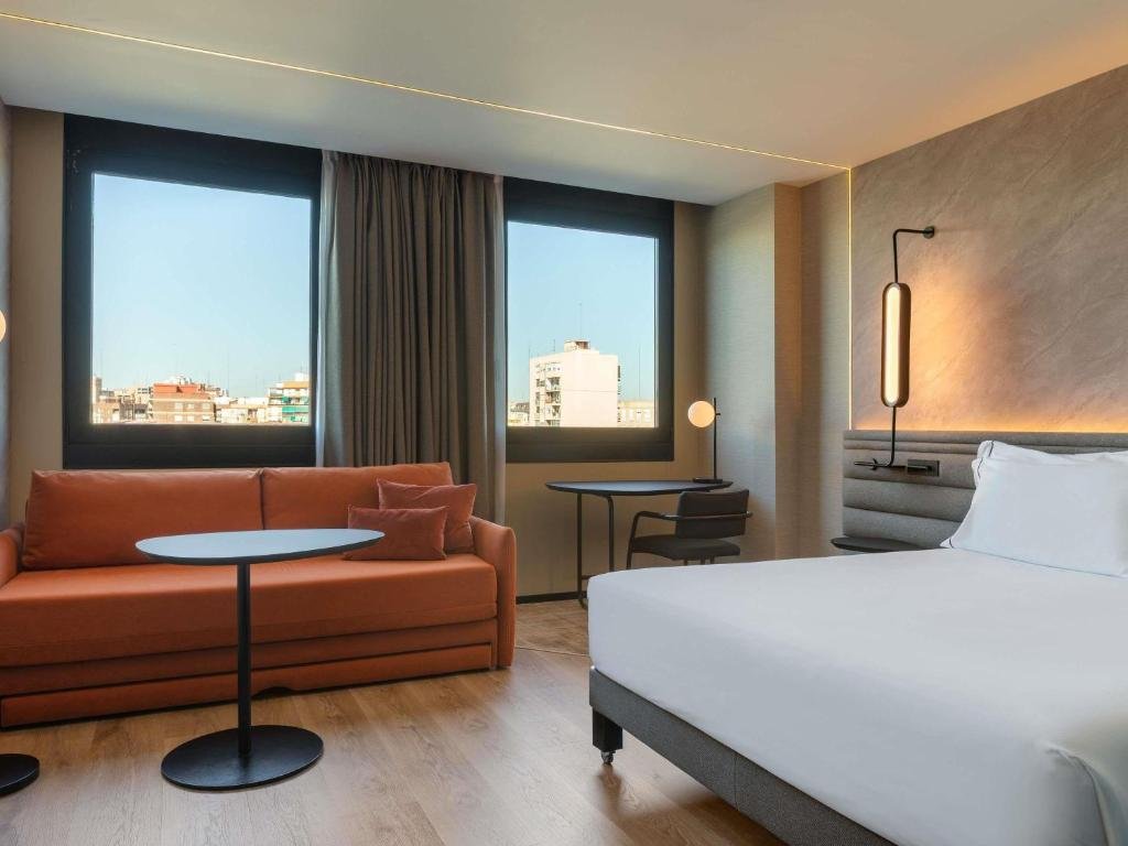 hotel-img