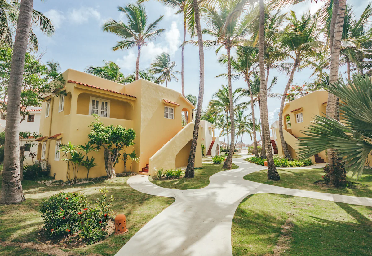 hotel-img