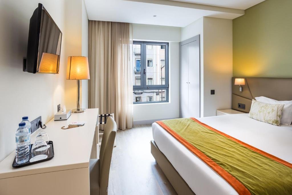 hotel-img
