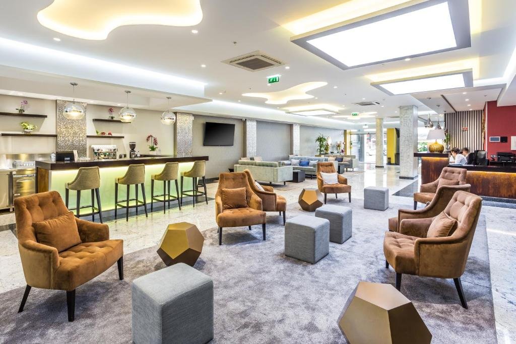 hotel-img