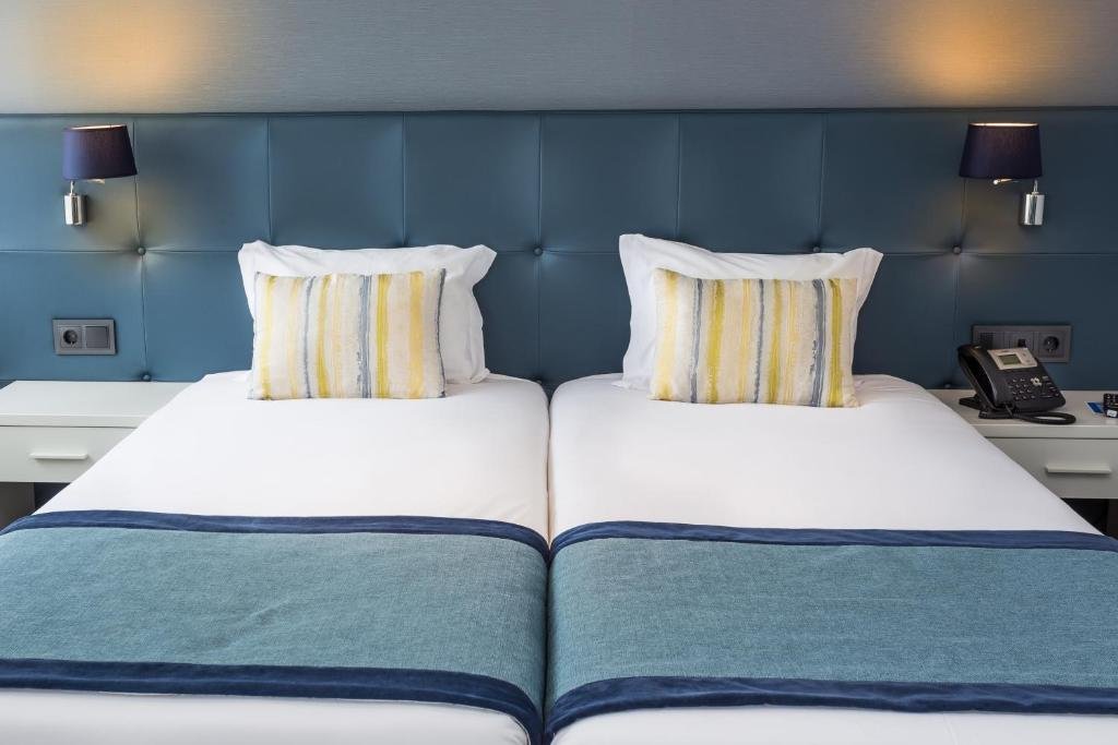 hotel-img