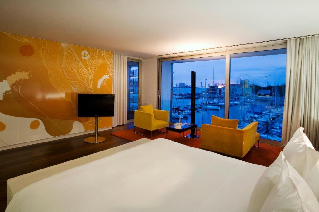 hotel-img