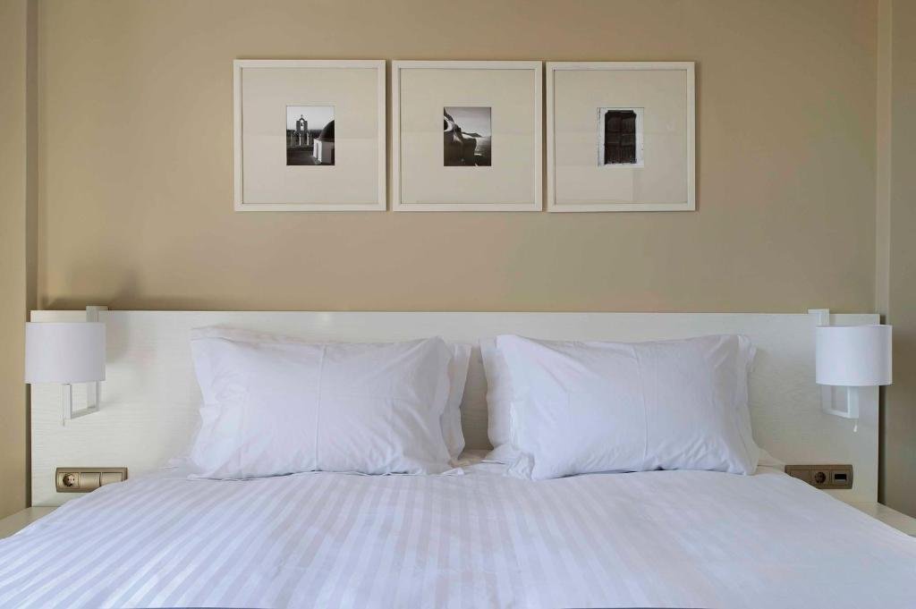 hotel-img