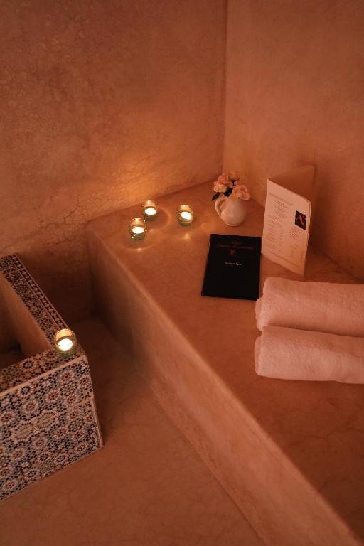 hotel-img