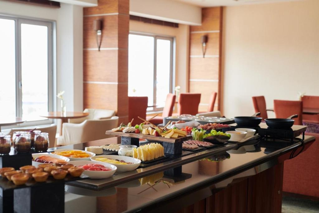 hotel-img