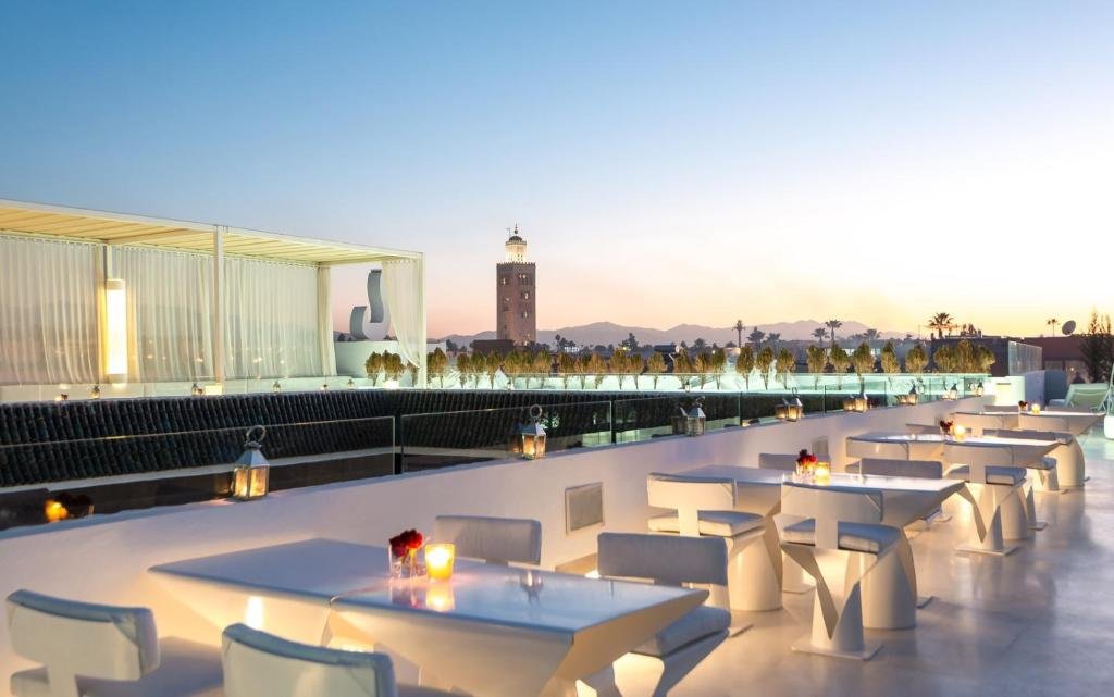 hotel-img
