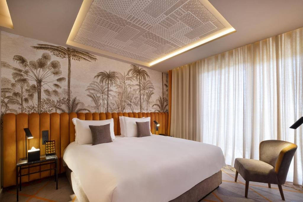 hotel-img