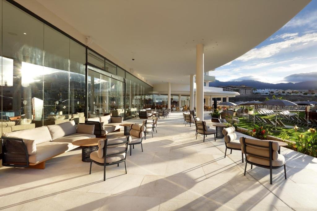 hotel-img