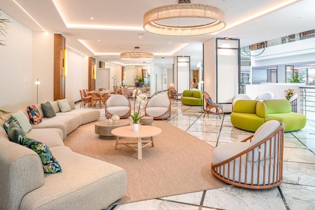 hotel-img