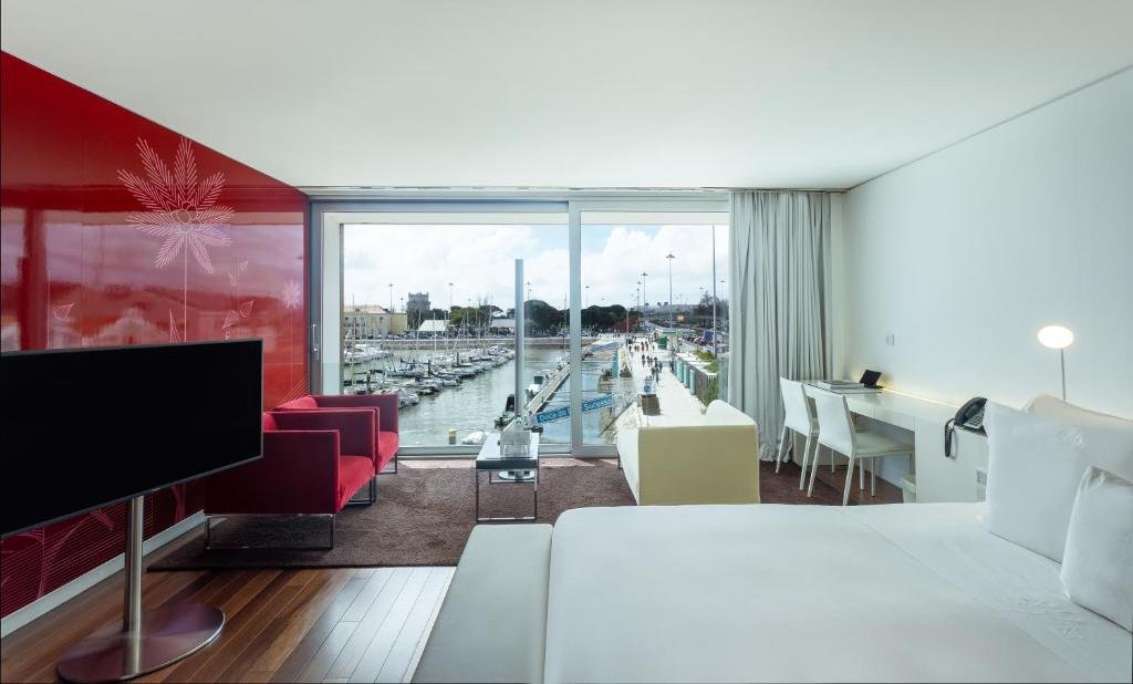 hotel-img