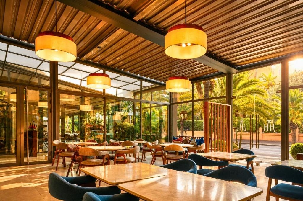 hotel-img