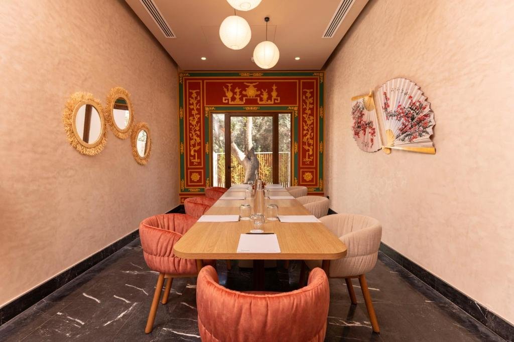 hotel-img
