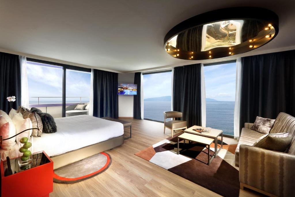 hotel-img